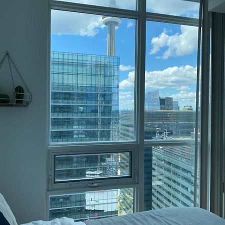 Toronto CN Tower Maple Leaf Square Luxurious 2 Bedroom Condo Extérieur photo