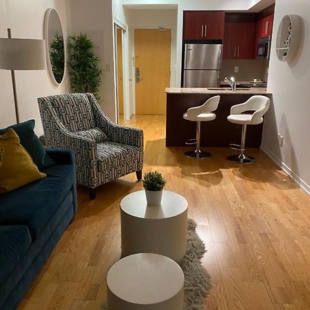 Toronto CN Tower Maple Leaf Square Luxurious 2 Bedroom Condo Extérieur photo