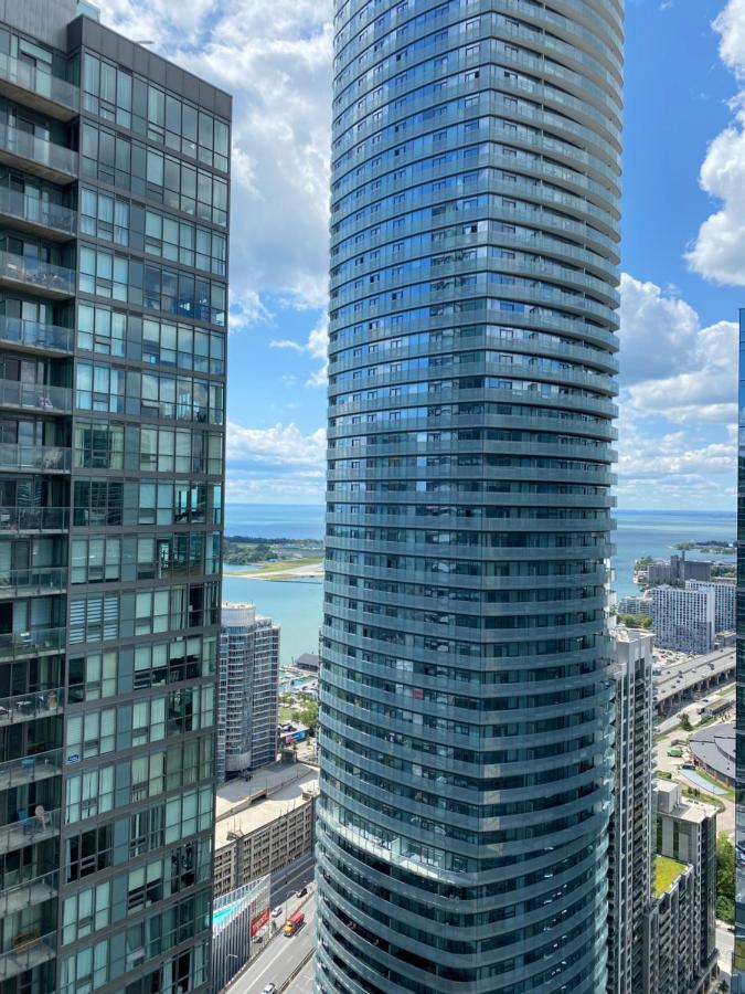 Toronto CN Tower Maple Leaf Square Luxurious 2 Bedroom Condo Extérieur photo