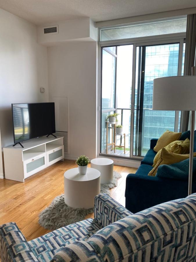 Toronto CN Tower Maple Leaf Square Luxurious 2 Bedroom Condo Extérieur photo