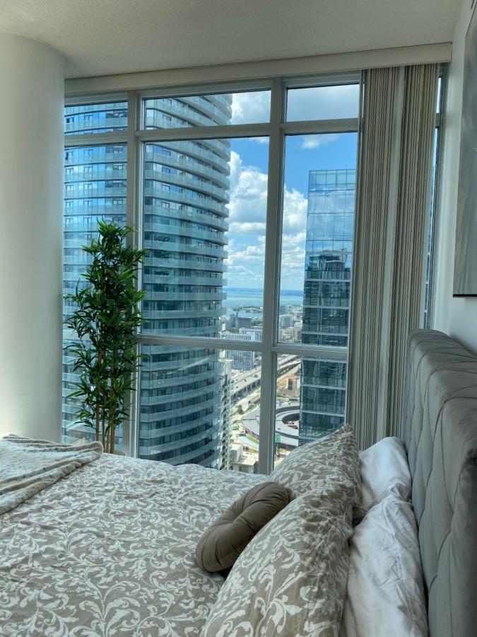 Toronto CN Tower Maple Leaf Square Luxurious 2 Bedroom Condo Extérieur photo