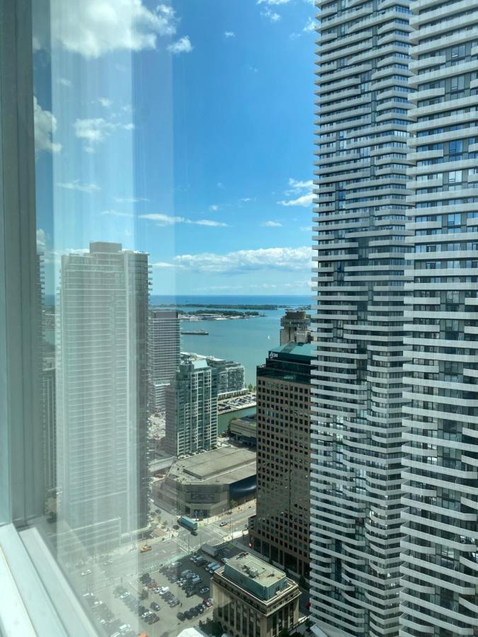 Toronto CN Tower Maple Leaf Square Luxurious 2 Bedroom Condo Extérieur photo