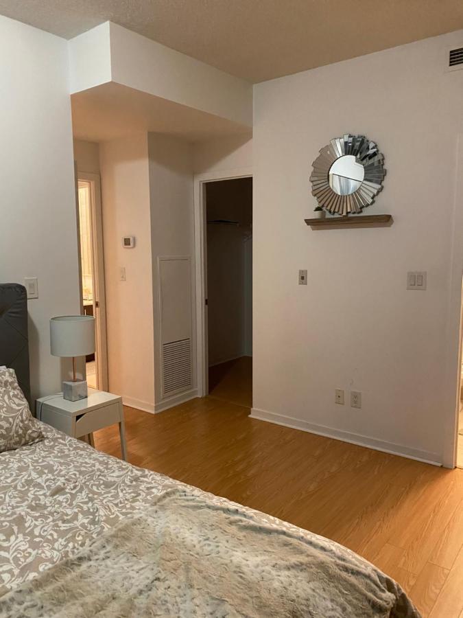 Toronto CN Tower Maple Leaf Square Luxurious 2 Bedroom Condo Extérieur photo