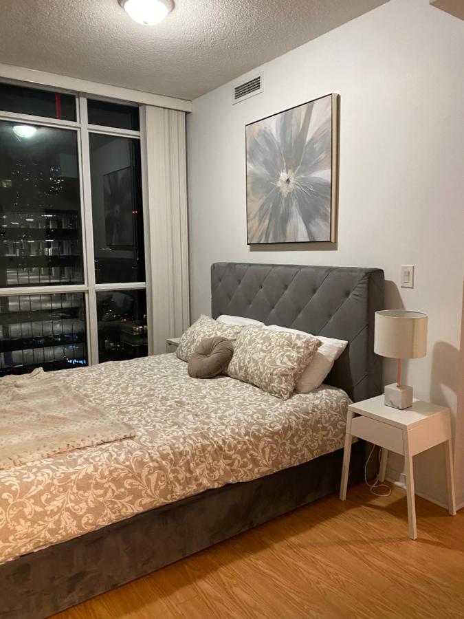 Toronto CN Tower Maple Leaf Square Luxurious 2 Bedroom Condo Extérieur photo